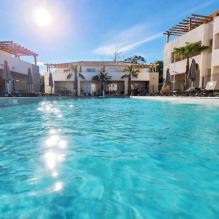 Marine De Bravone T2 Terrasse Front De Mer - Plage Pieds Dans L'Eau - Clim - Piscine - Wifi Linguizzetta Eksteriør billede
